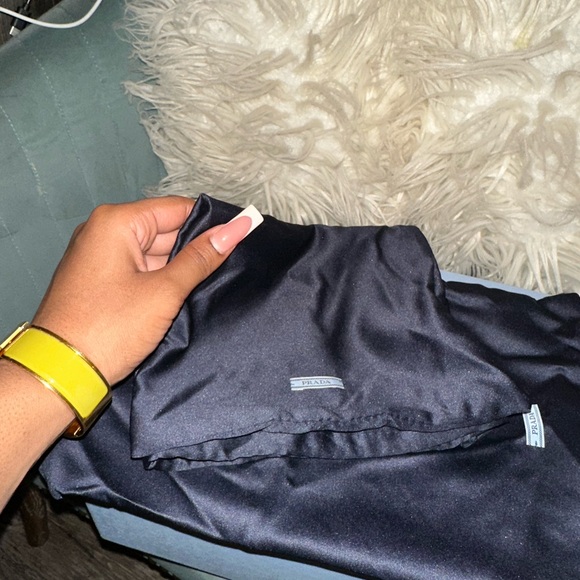 Triangle-logo padded chunky sandals - Picture 4 of 8